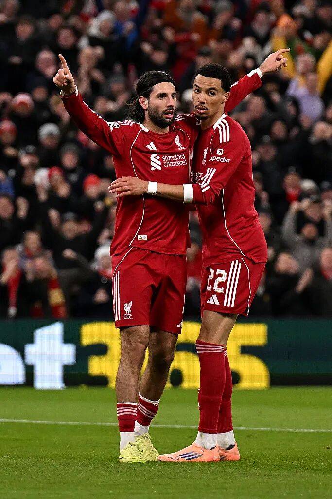 索博斯洛伊破门，我军不敌埃因霍温