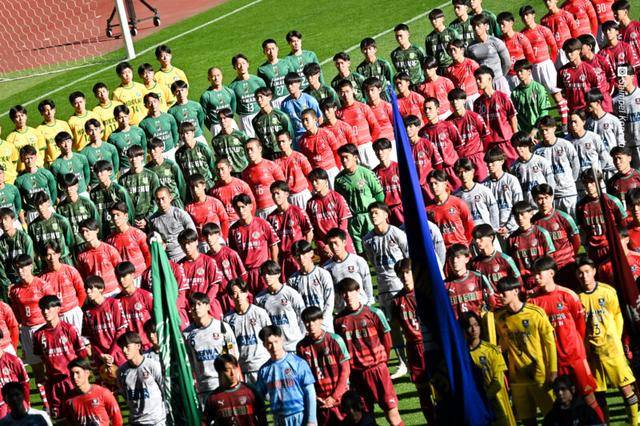 全国大会揭幕战4-1！日本这项校园足球赛事，竟办到了第104届！