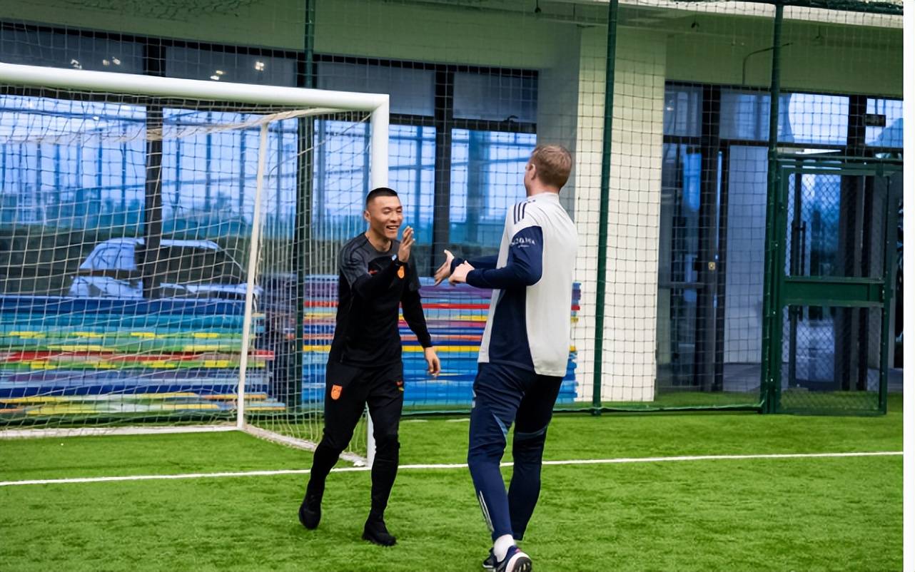 中国足球将崛起，英超名宿携手天才球员于大宝打造青训体系