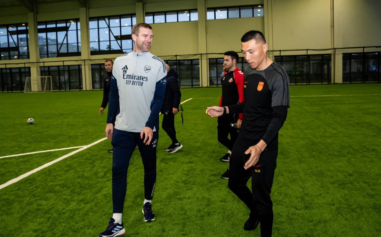 中国足球将崛起，英超名宿携手天才球员于大宝打造青训体系