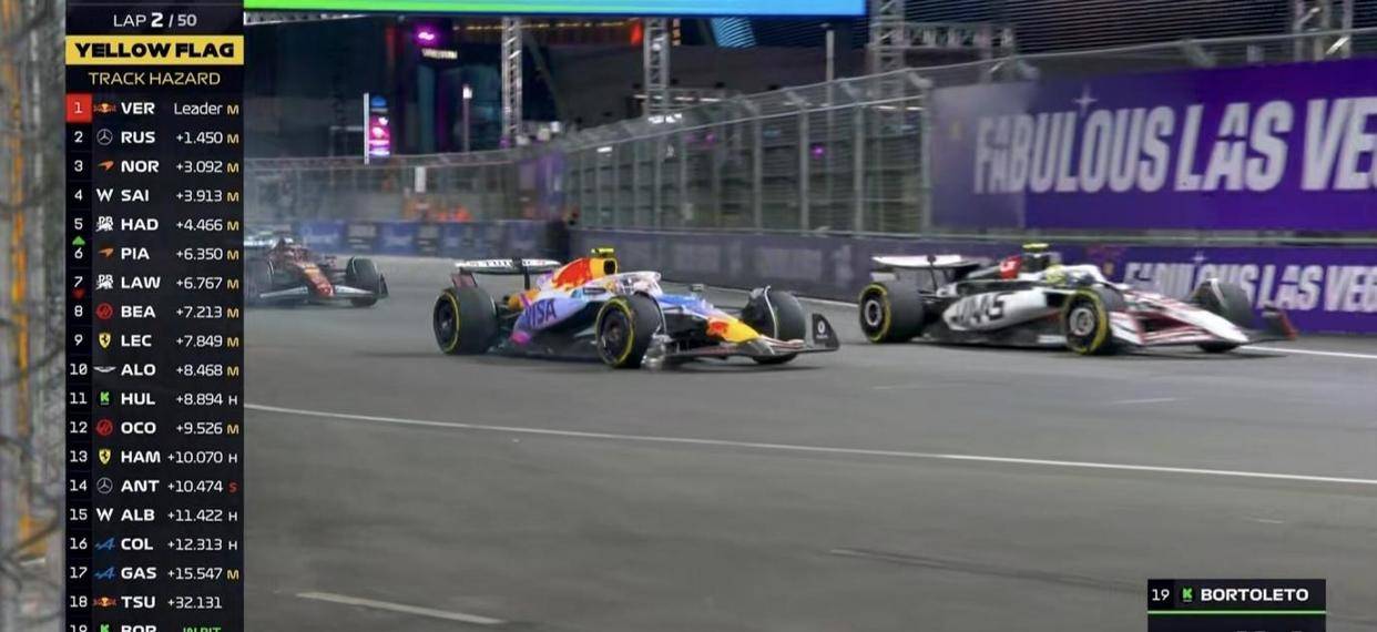 F1拉斯维加斯站正赛：维斯塔潘夺冠紧追诺里斯，汉密尔顿队尾发车抢到1分