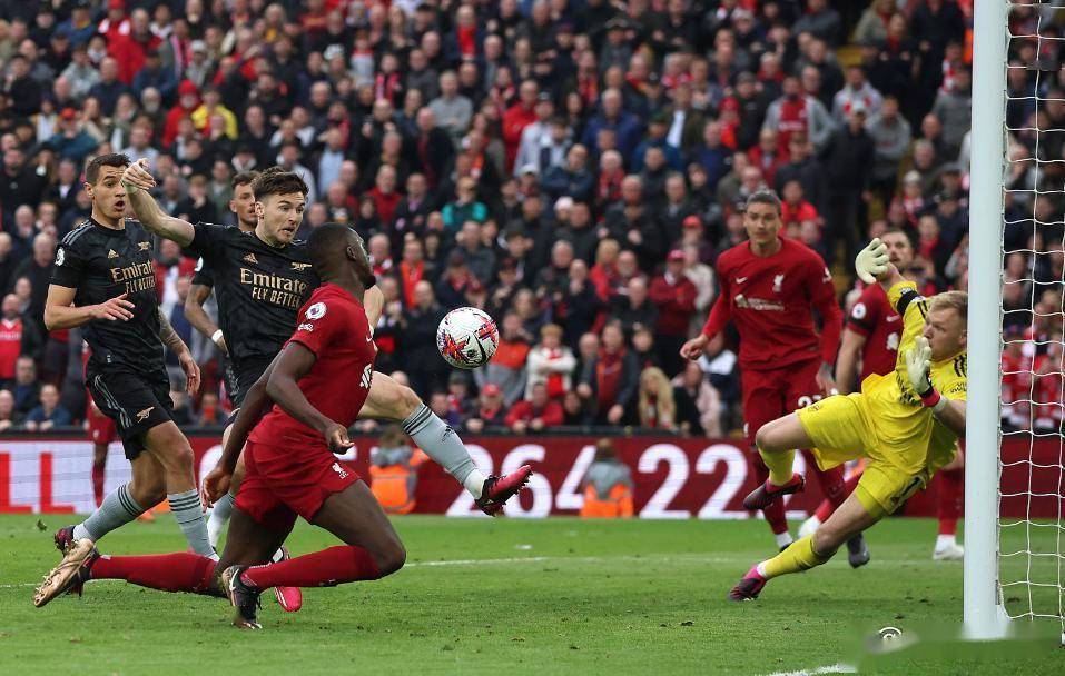 英超焦点战：利兹联坐镇埃兰路球场迎战桑德兰，两队主帅与伤病名单成最大变数